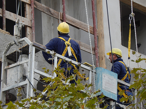 El INSST publica en su web los documentos sobre caídas de altura en construcción y sobre los aspectos preventivos en el diseño de cubiertas